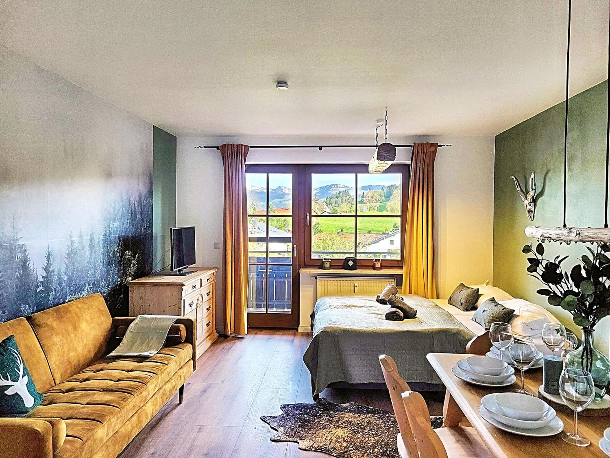 Lindners Hideaways - Bergnest Lodge - Bergblick Fewo 6 Pers Balkon Garten Hund Ski Unterkunft Luftkurort Oberreute Naehe Buchenegger Wasserfaelle Eistobel Bodensee Eksteriør bilde
