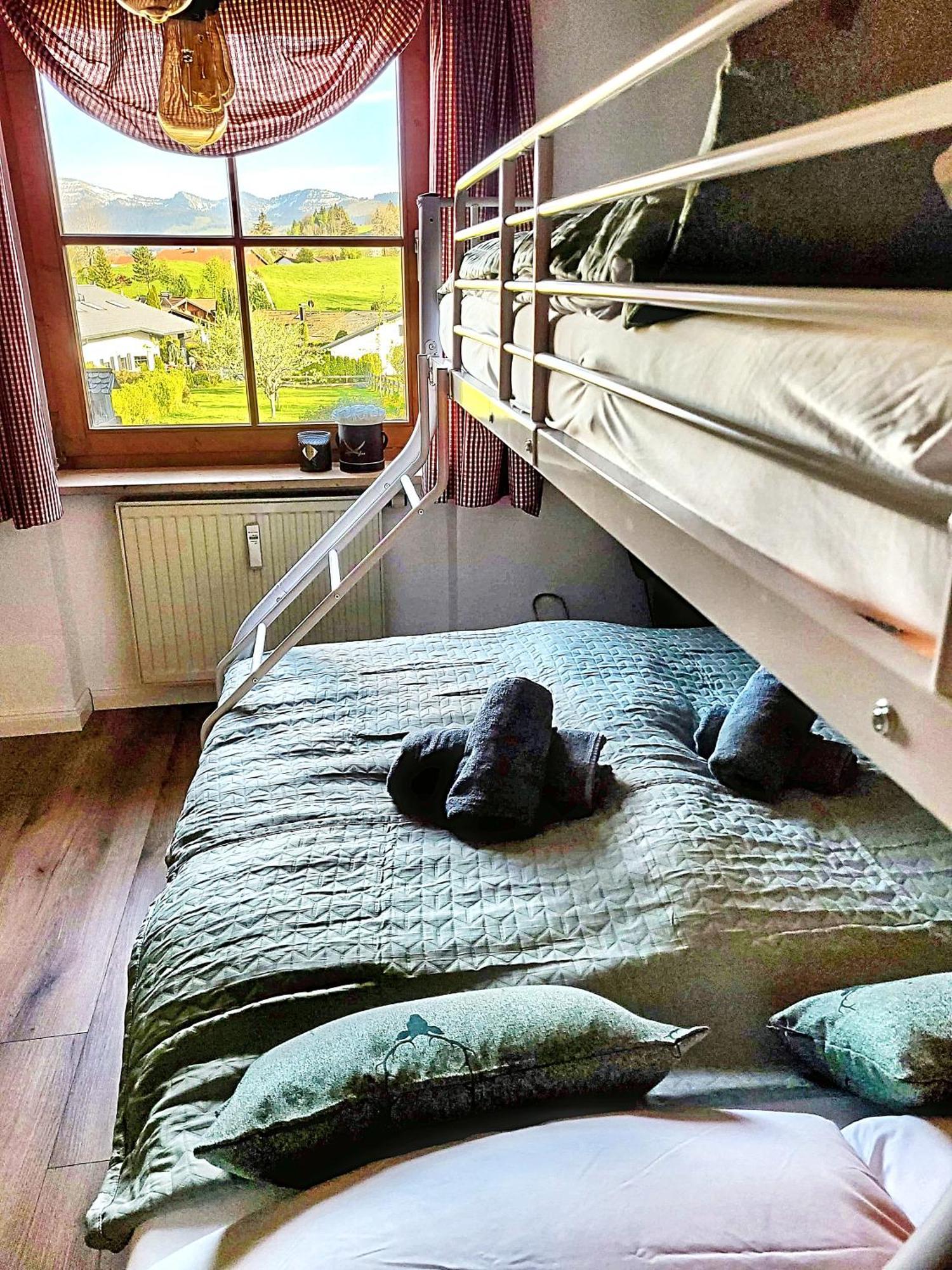 Lindners Hideaways - Bergnest Lodge - Bergblick Fewo 6 Pers Balkon Garten Hund Ski Unterkunft Luftkurort Oberreute Naehe Buchenegger Wasserfaelle Eistobel Bodensee Eksteriør bilde