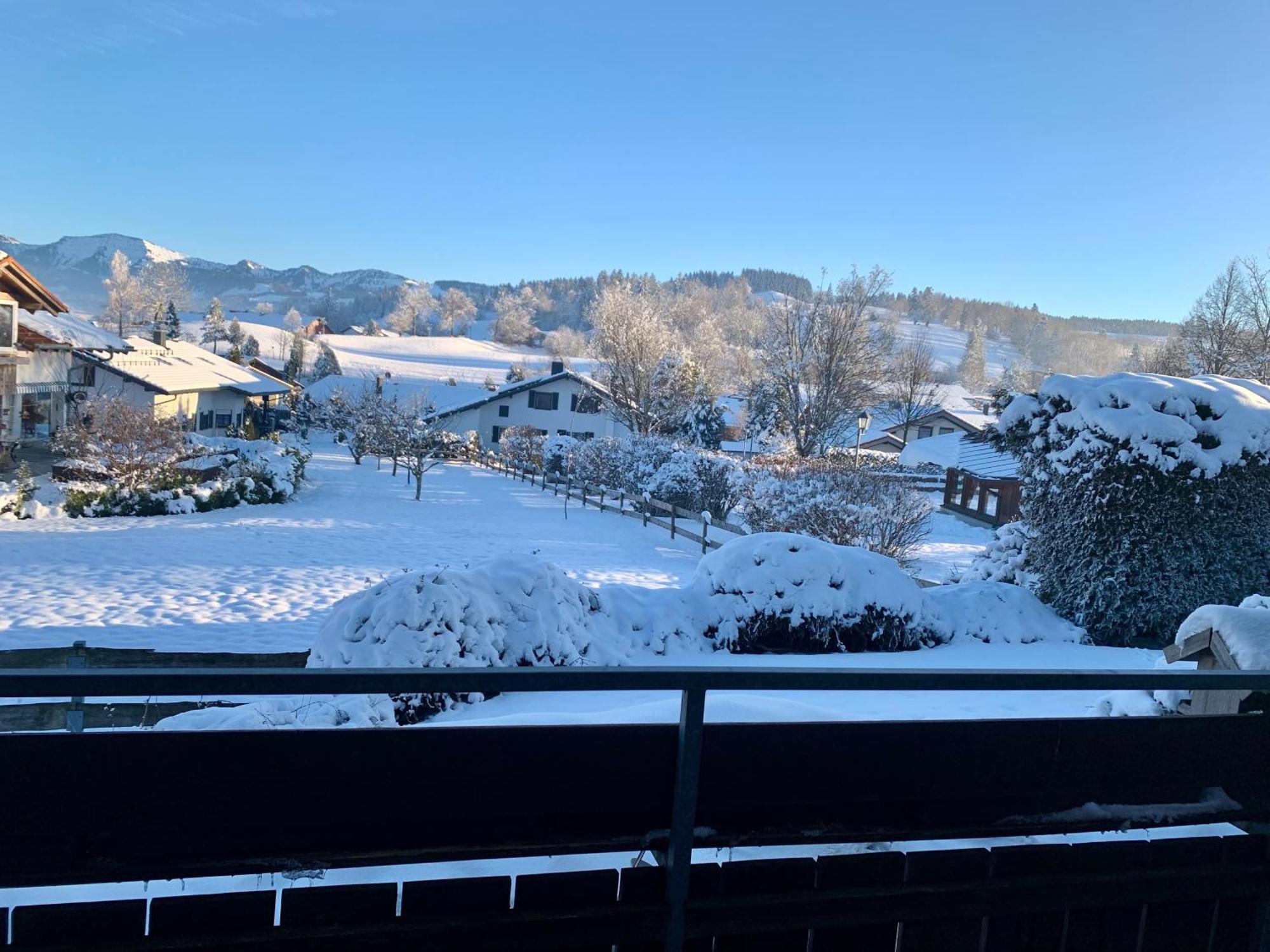 Lindners Hideaways - Bergnest Lodge - Bergblick Fewo 6 Pers Balkon Garten Hund Ski Unterkunft Luftkurort Oberreute Naehe Buchenegger Wasserfaelle Eistobel Bodensee Eksteriør bilde